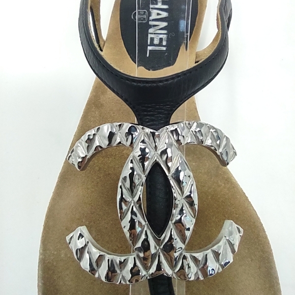 Chanel Size 39 thong sandals CC logo black leather flat Monogram - Picture 6 of 13
